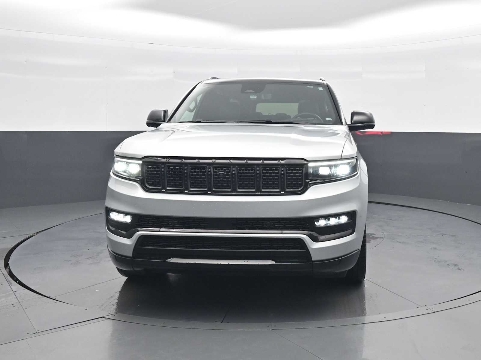 Used 2024 Jeep Grand Wagoneer L Series II w/ Quick Order Packagew 28T image 3