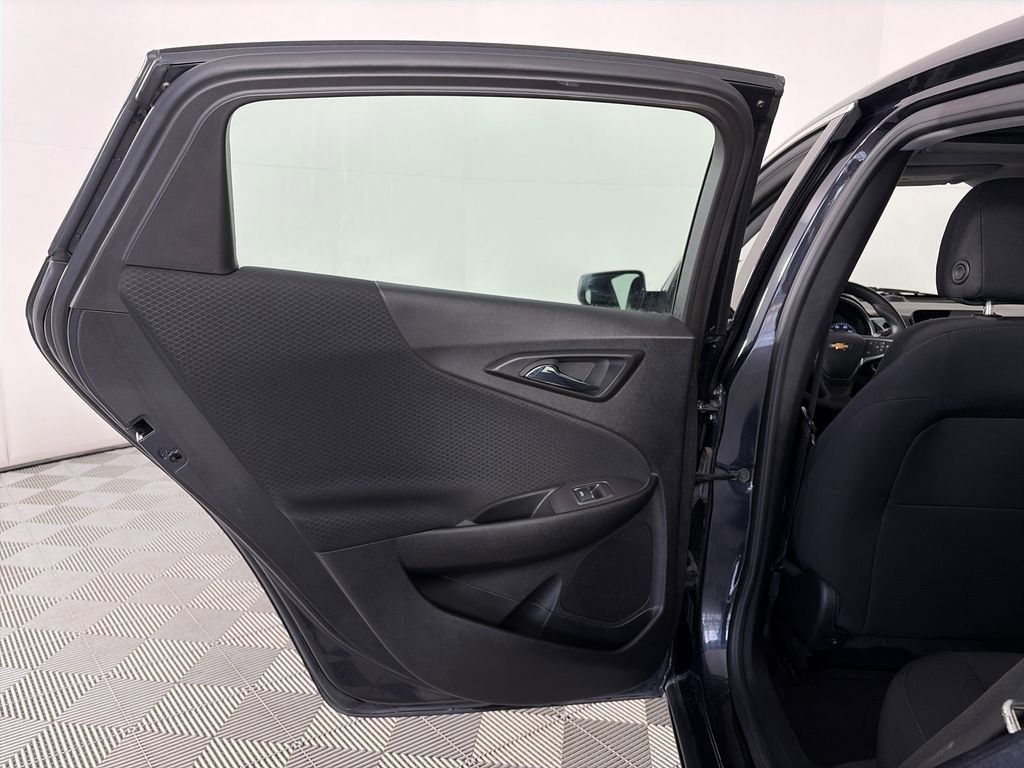 Used 2023 Chevrolet Malibu LT FWD image 12