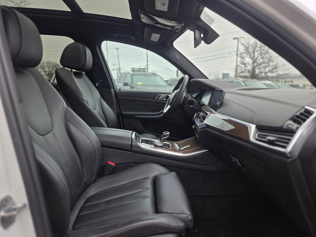 Used 2020 BMW X5 xDrive40i w/ Premium Package image 24