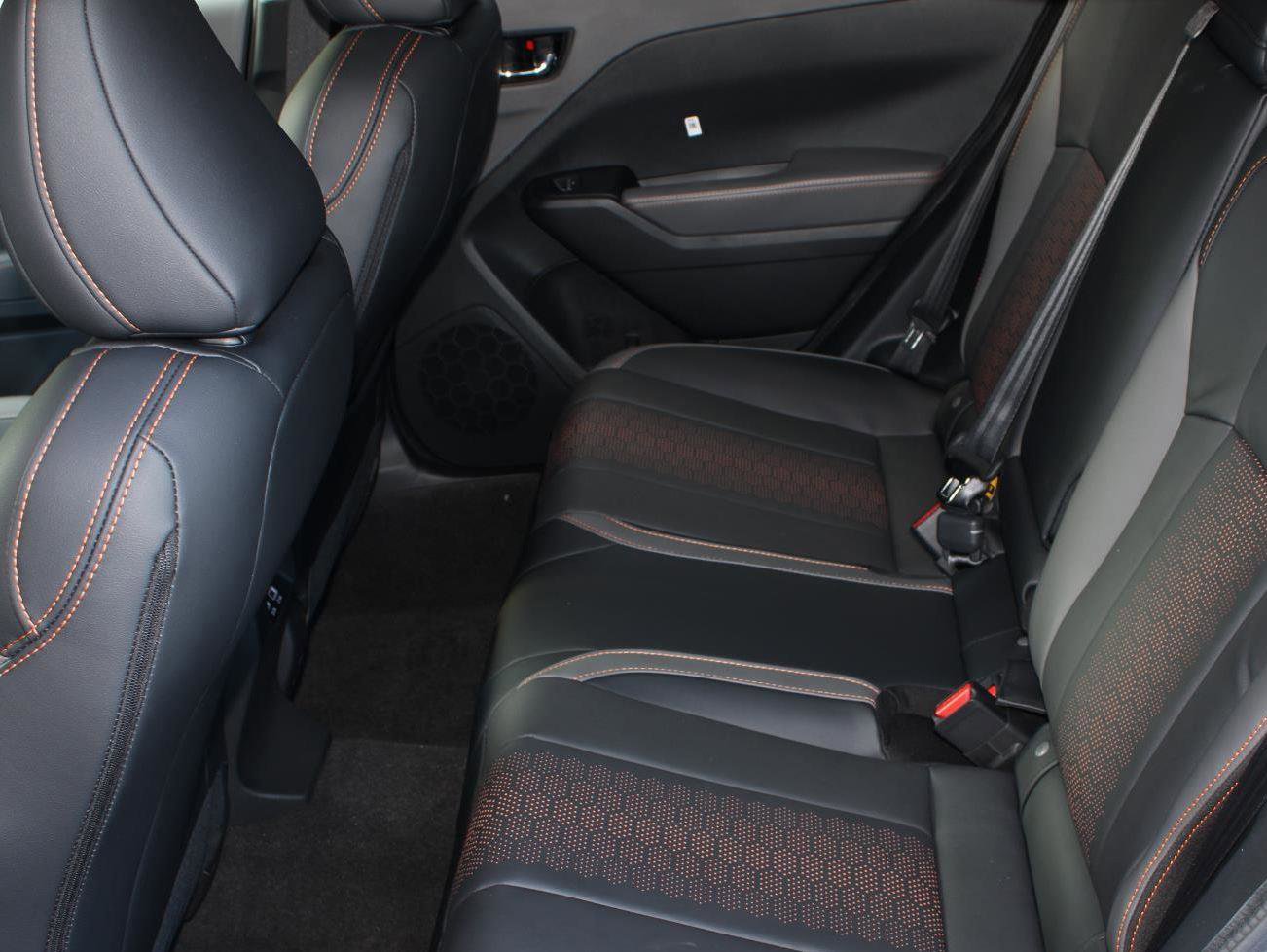 New 2025 Subaru Crosstrek 2.5i Limited w/ Popular Package #4A image 18