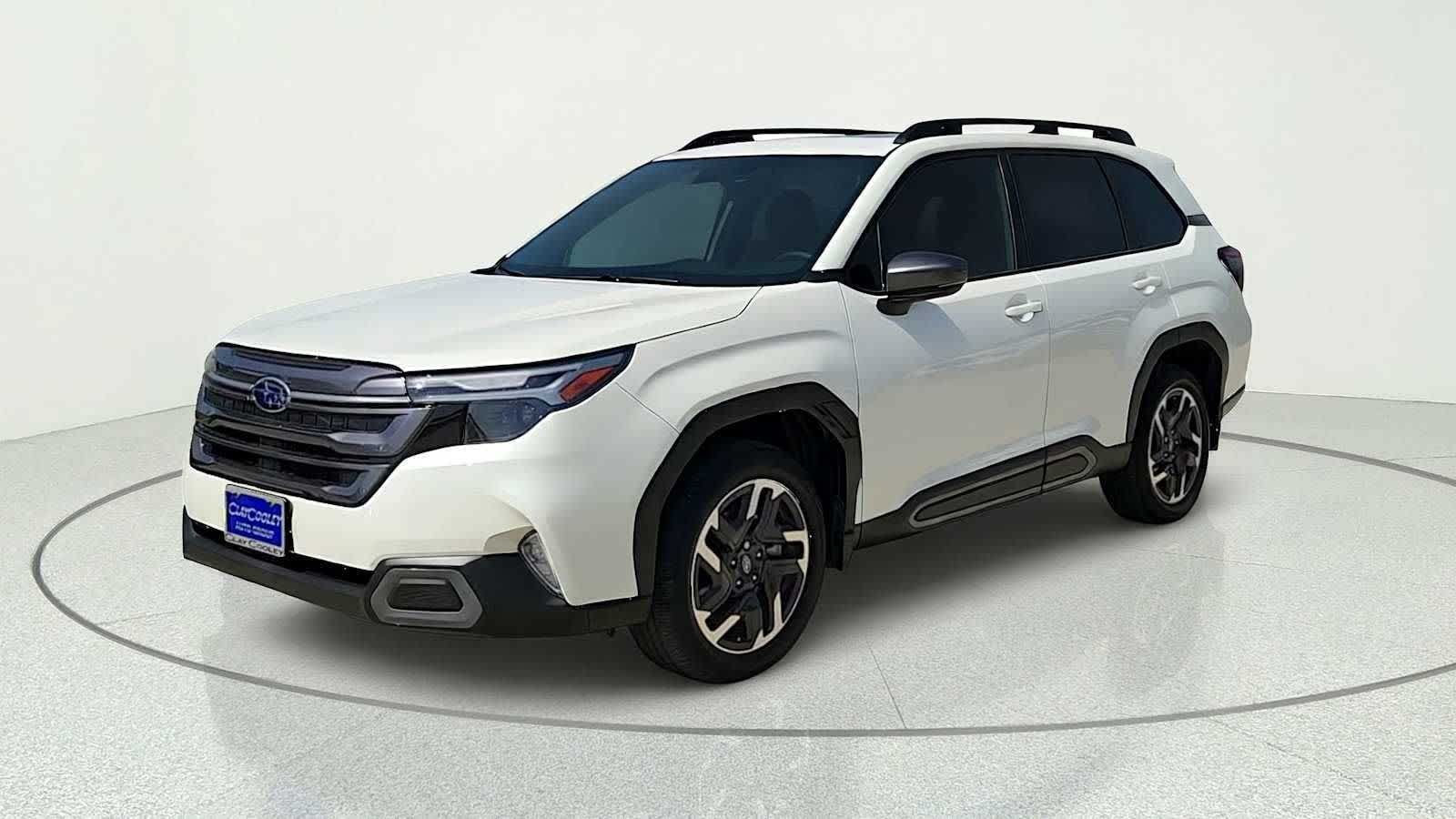 Used 2025 Subaru Forester Limited AWD/4WD image 3