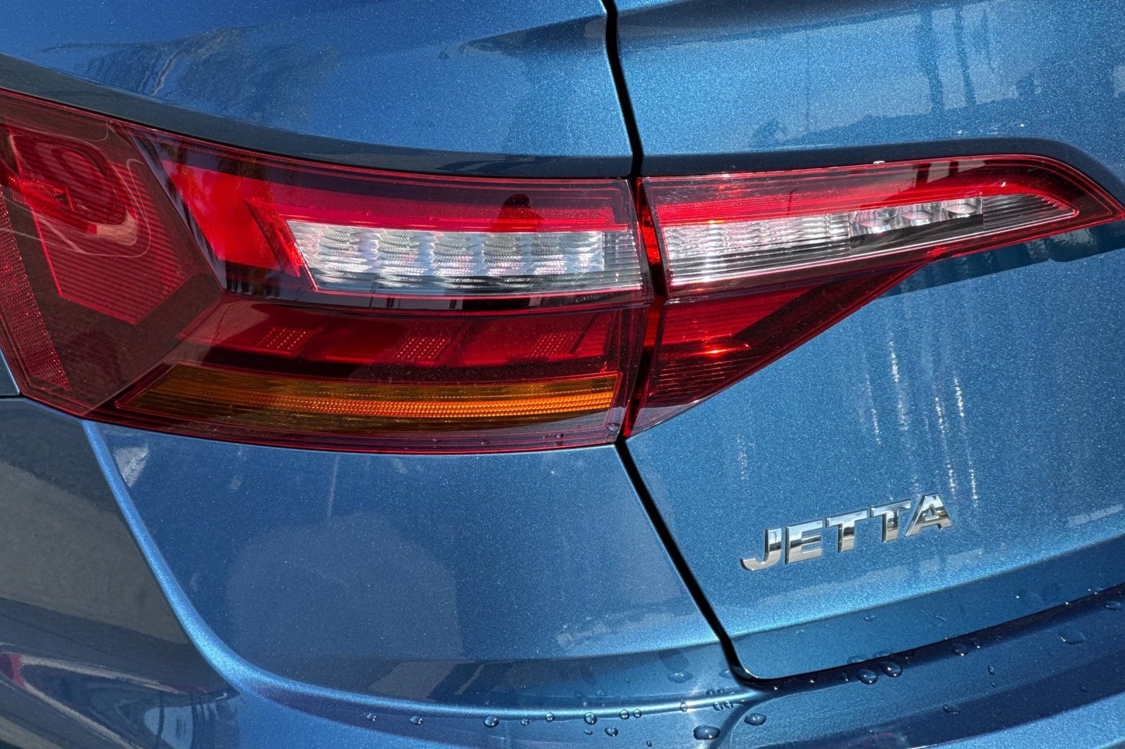 Used 2019 Volkswagen Jetta SEL w/ Cold Weather Package FWD image 26