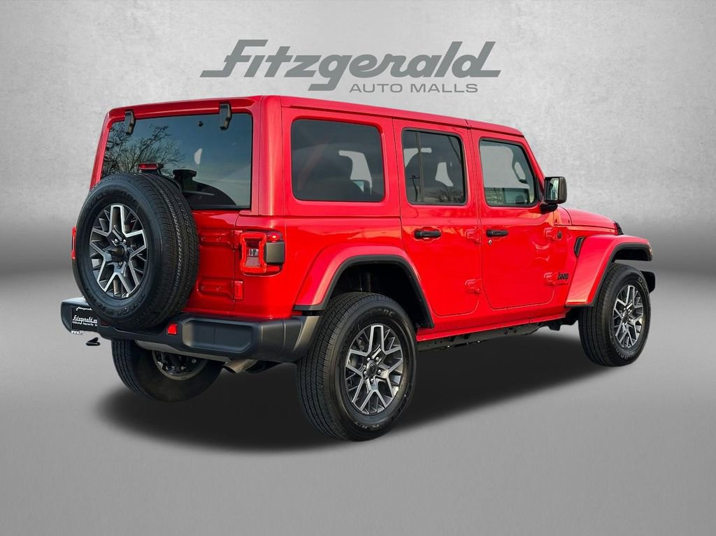 Used 2025 Jeep Wrangler Unlimited Sahara AWD/4WD image 5