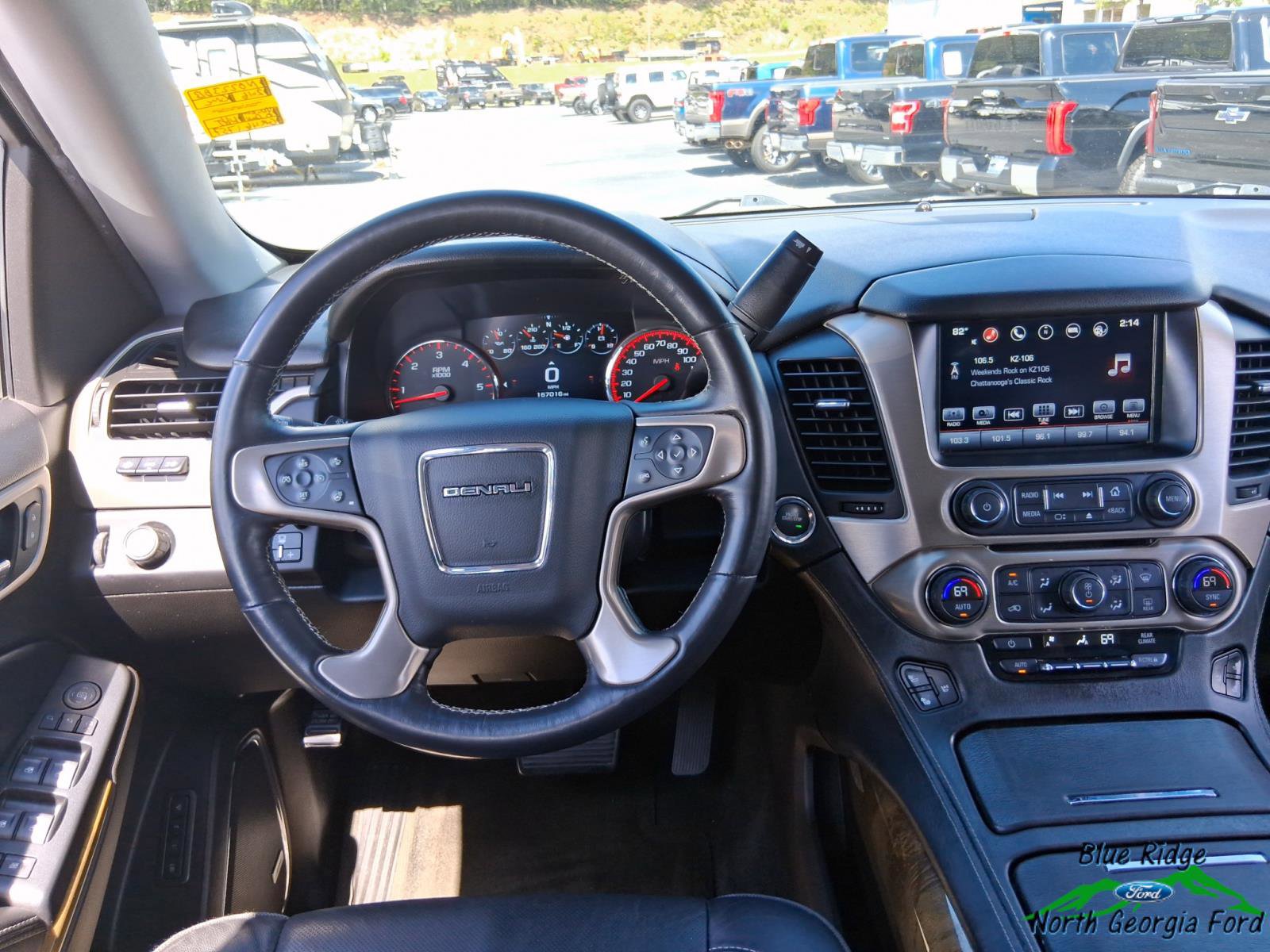 Used 2016 GMC Yukon XL Denali w/ Open Road Package image 16