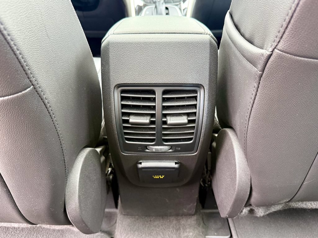 Used 2016 Ford C-MAX SEL w/ Equipment Group 302A FWD image 36