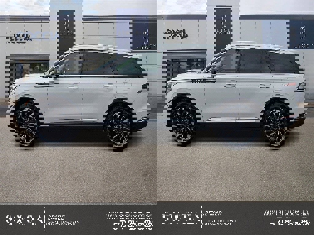 Used 2021 Lincoln Aviator Reserve w/ Equipment Group 202A image 7
