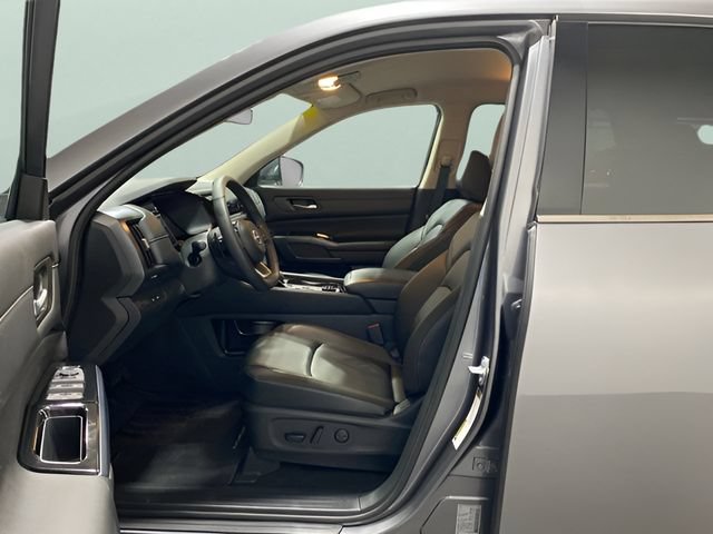 Certified 2025 Nissan Pathfinder SL AWD/4WD image 11