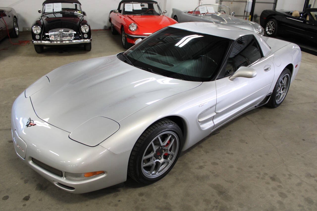 Used 2001 Chevrolet Corvette Z06 w/ Memory Pkg RWD image 16