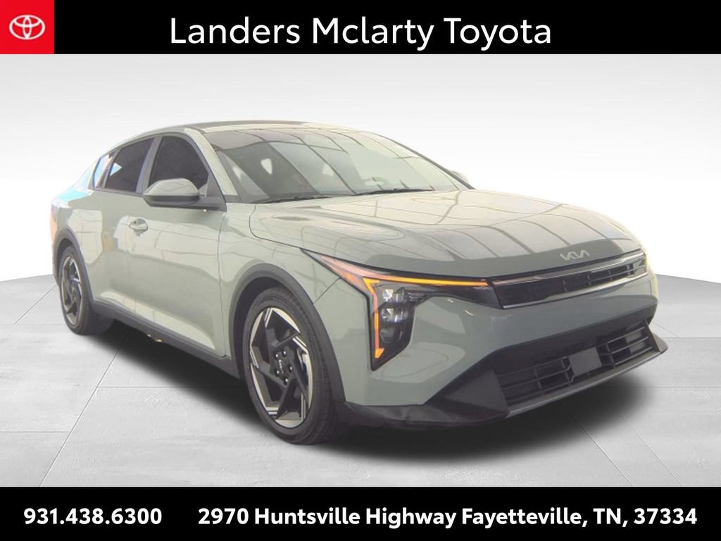 Used 2025 Kia K4 EX FWD image 1