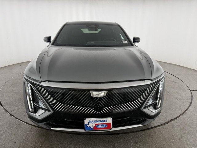 Used 2025 Cadillac Lyriq Luxury RWD image 2