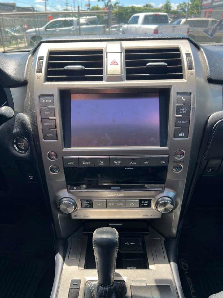 Used 2014 Lexus GX 460 AWD/4WD image 23