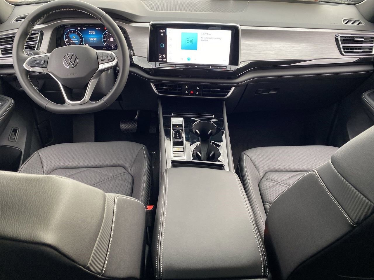 New 2026 Volkswagen Atlas Cross Sport SE image 11