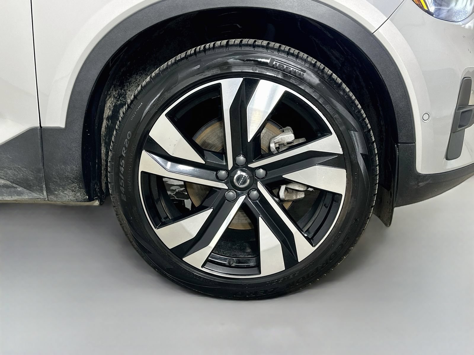 Used 2023 Volvo XC40 B5 Ultimate w/ Protection Package Premier AWD/4WD image 10