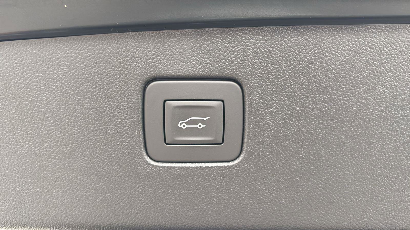 New 2025 Buick Envista Sport Touring w/ Convenience II Package FWD image 28