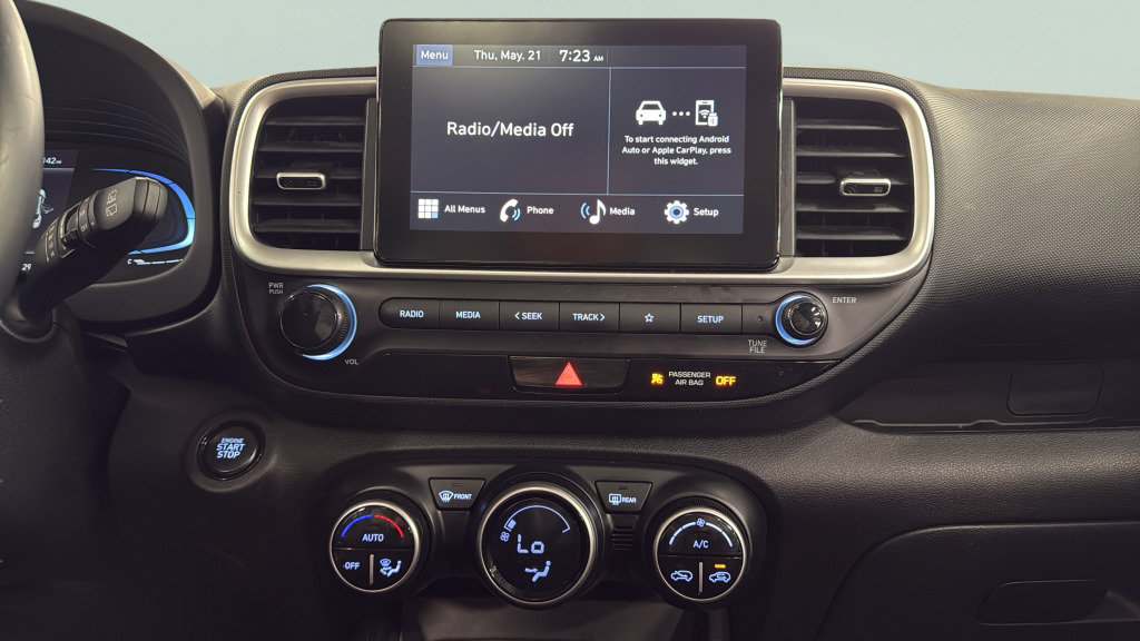 Used 2025 Hyundai Venue SEL FWD image 38
