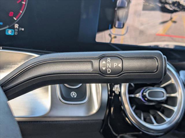 Used 2025 Mercedes-Benz GLB 250 image 12