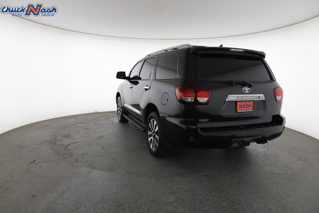 Used 2019 Toyota Sequoia Limited w/ Safety & Convenience Package AWD/4WD image 10