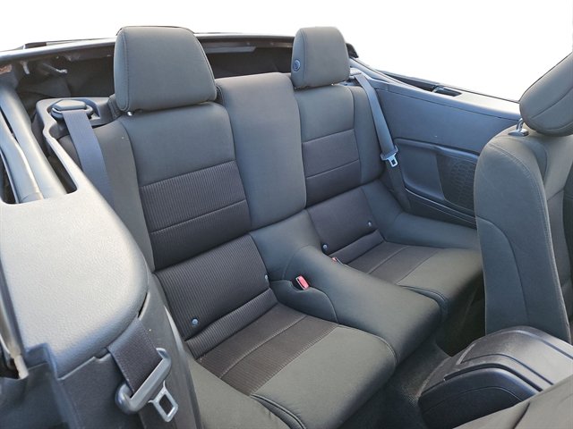 Used 2014 Ford Mustang Convertible image 38