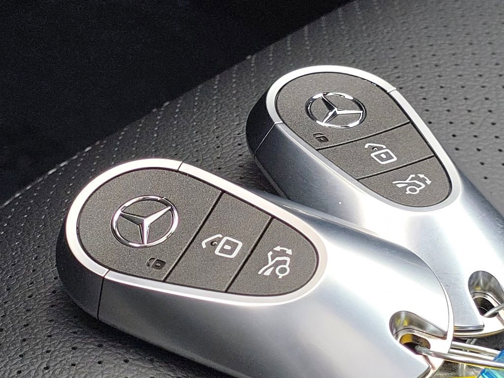 New 2026 Mercedes-Benz GLC 300 GLC 300 image 35