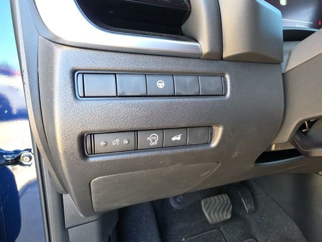 Used 2024 Nissan Rogue SL w/ SL Premium Package image 15