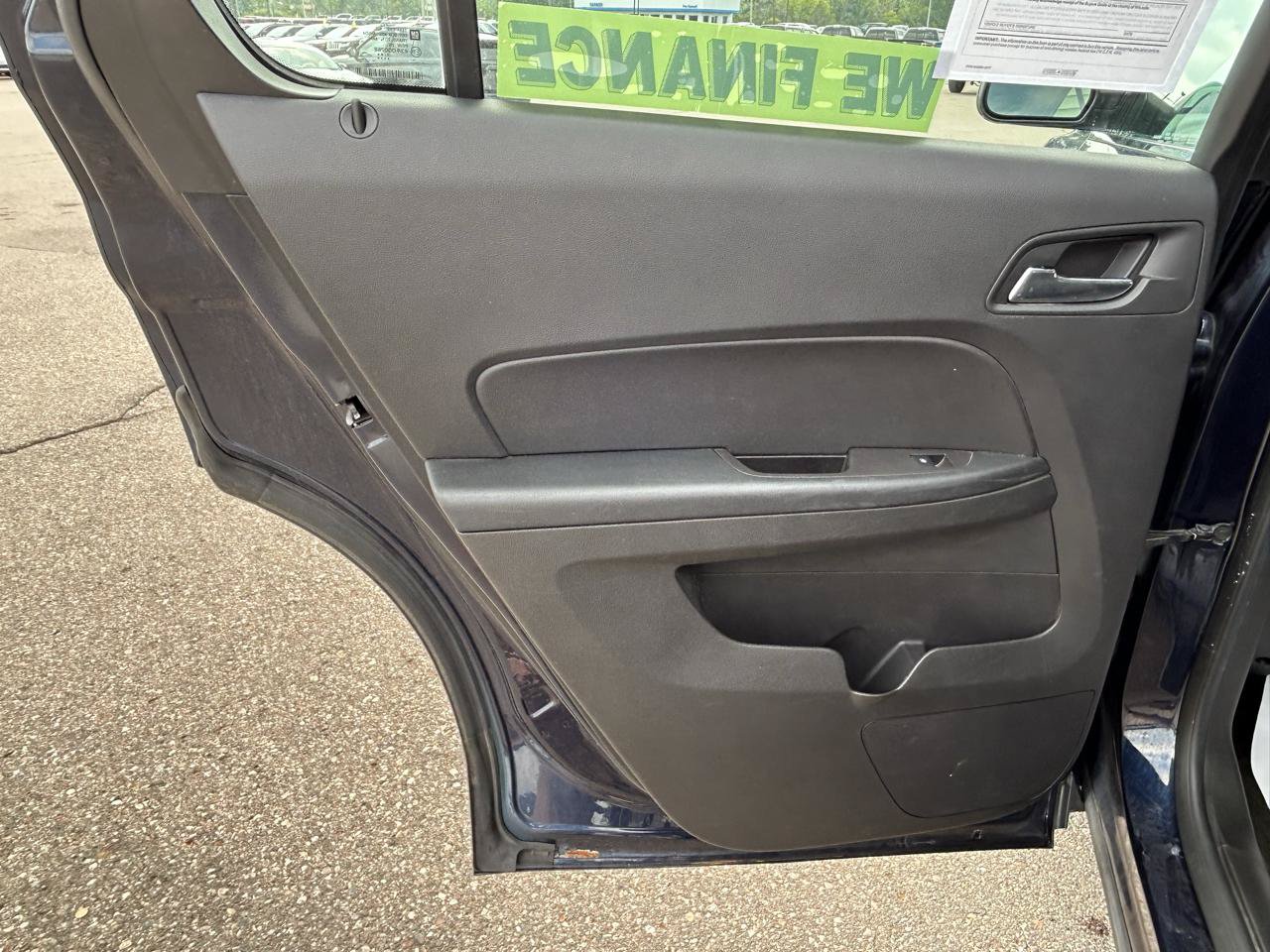 Used 2015 Chevrolet Equinox LS FWD image 13
