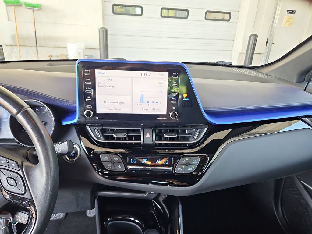 Used 2020 Toyota C-HR XLE FWD image 16