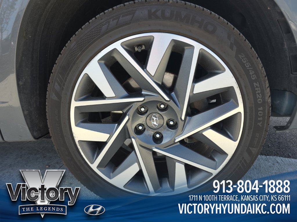 Used 2023 Hyundai Santa Fe Calligraphy AWD/4WD image 15