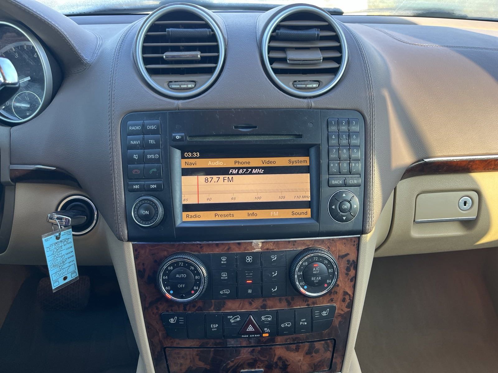 Used 2011 Mercedes-Benz GL 450 4MATIC image 20
