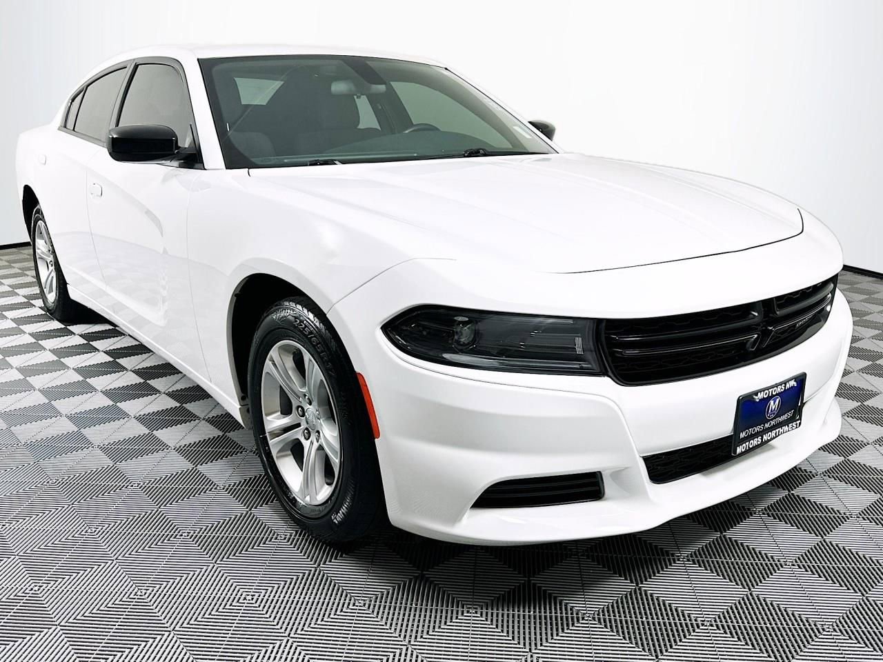 Used 2023 Dodge Charger SXT w/ Cold Weather Package RWD image 28