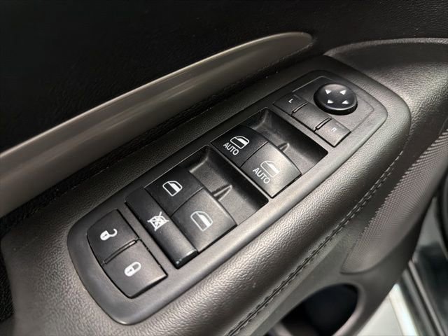 Used 2019 Dodge Durango SXT image 14