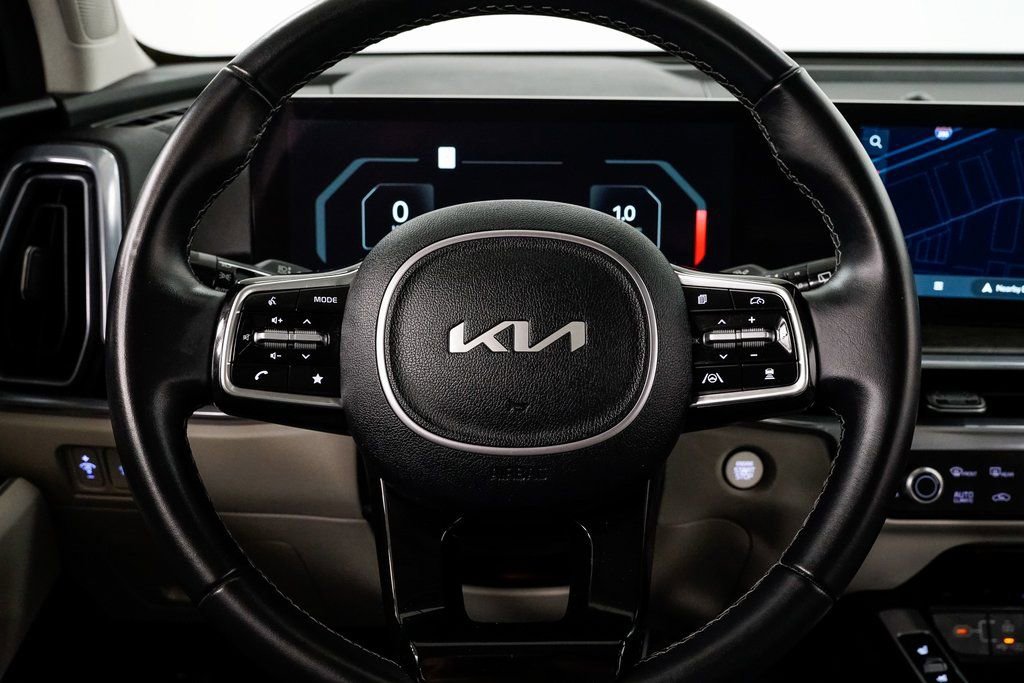 Certified 2024 Kia Sorento SX image 13