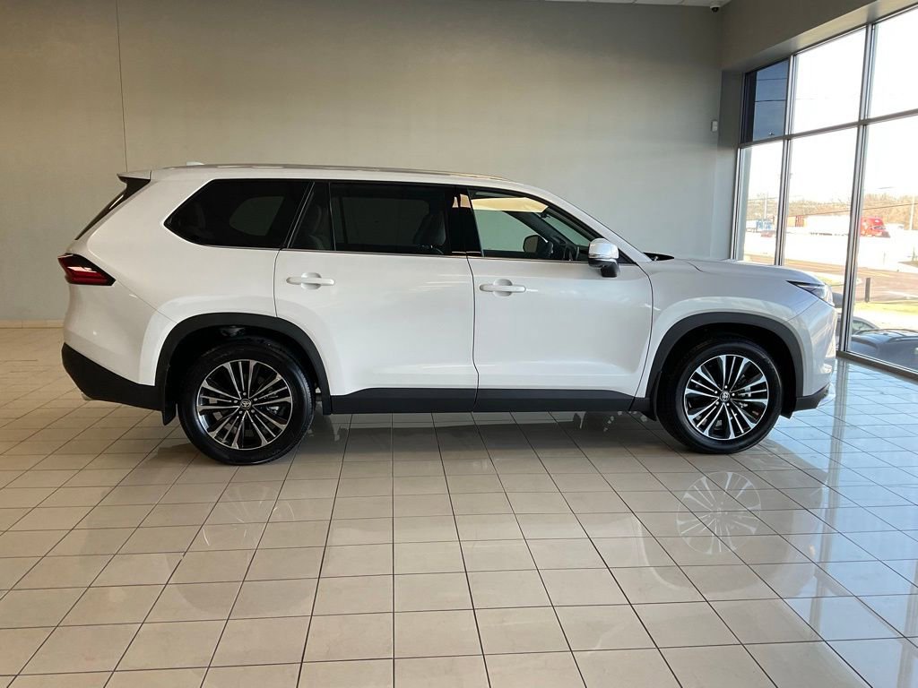 Used 2026 Toyota Grand Highlander MAX Platinum image 7