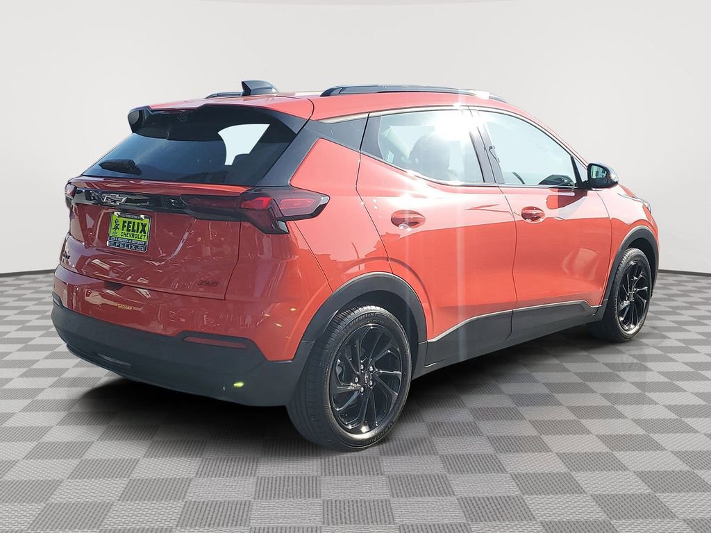 New 2027 Chevrolet Bolt RS w/ Technology Package FWD image 3