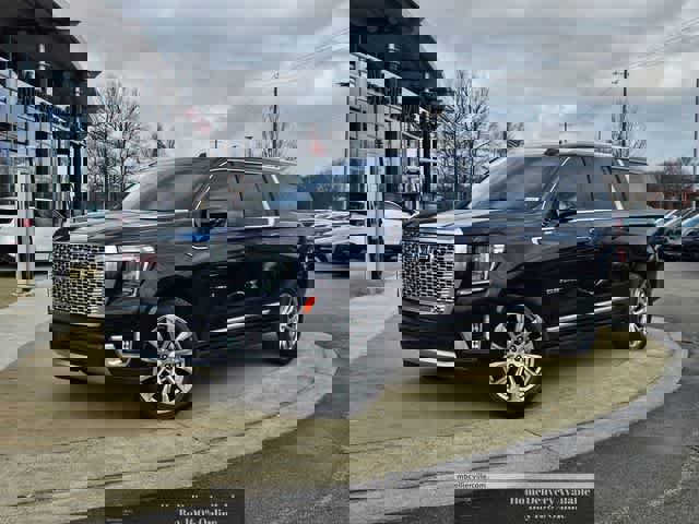 Used 2022 GMC Yukon XL Denali w/ Denali Premium Package