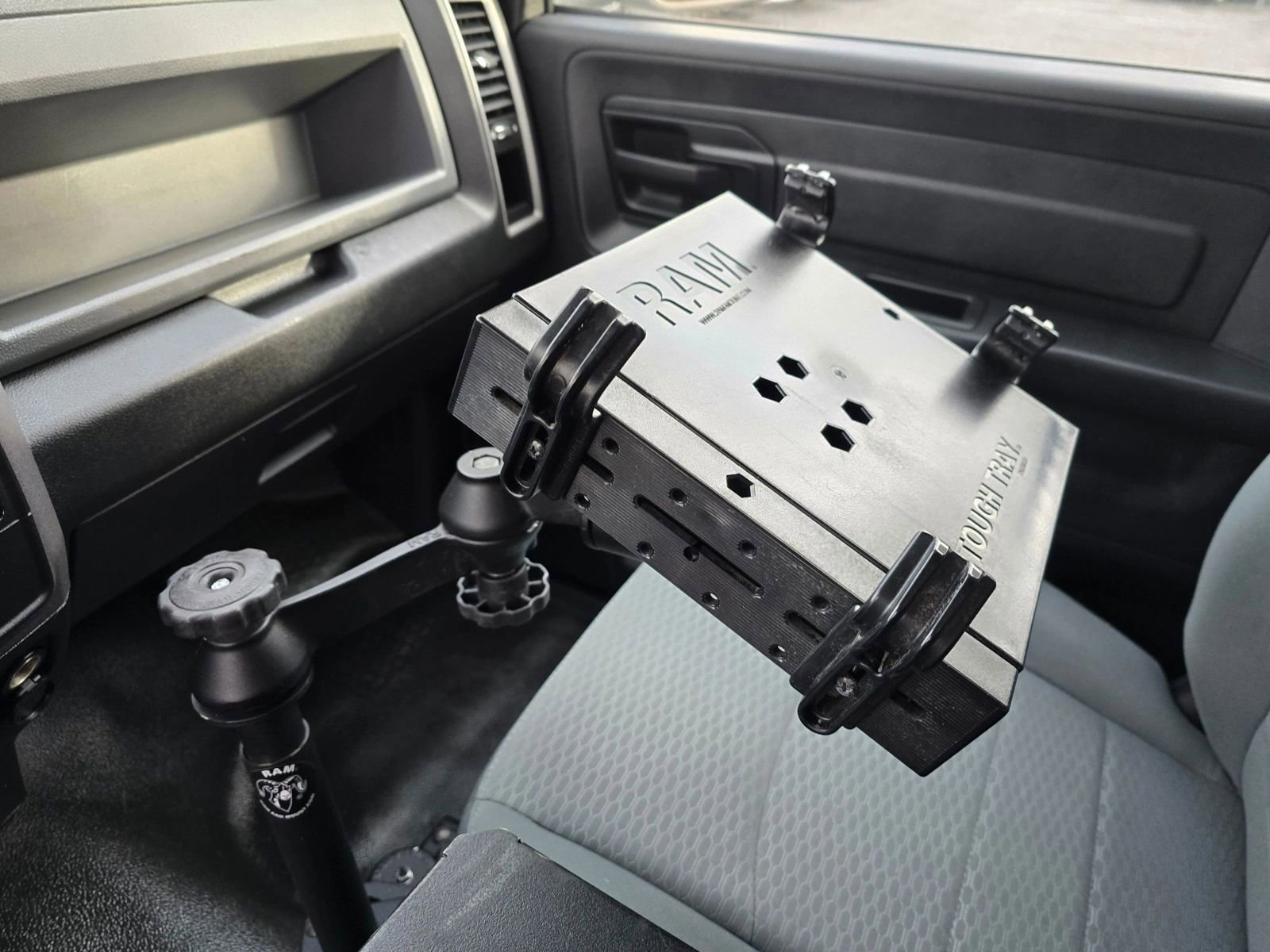 Used 2015 RAM 2500 Tradesman w/ Popular Equipment Group image 29