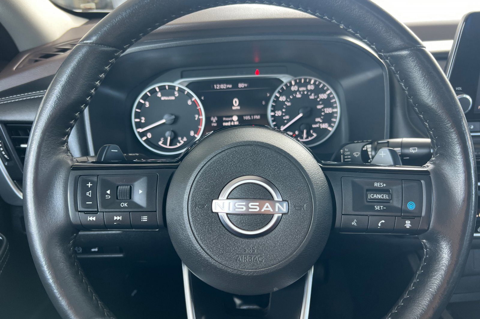 Used 2023 Nissan Rogue SV w/ SV Premium B Package image 25