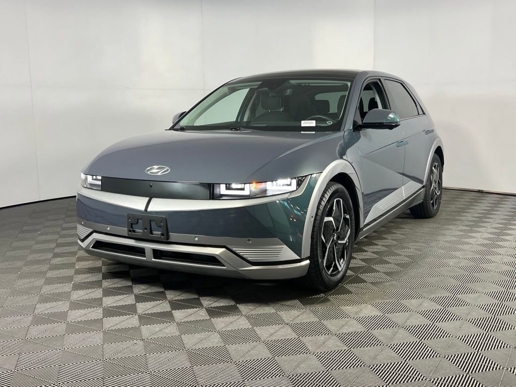 Used 2024 Hyundai Ioniq 5 Limited image 3