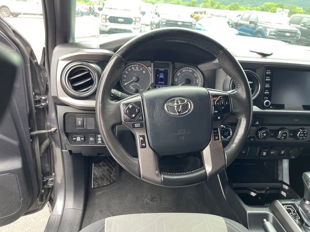 Used 2020 Toyota Tacoma TRD Sport AWD/4WD image 13