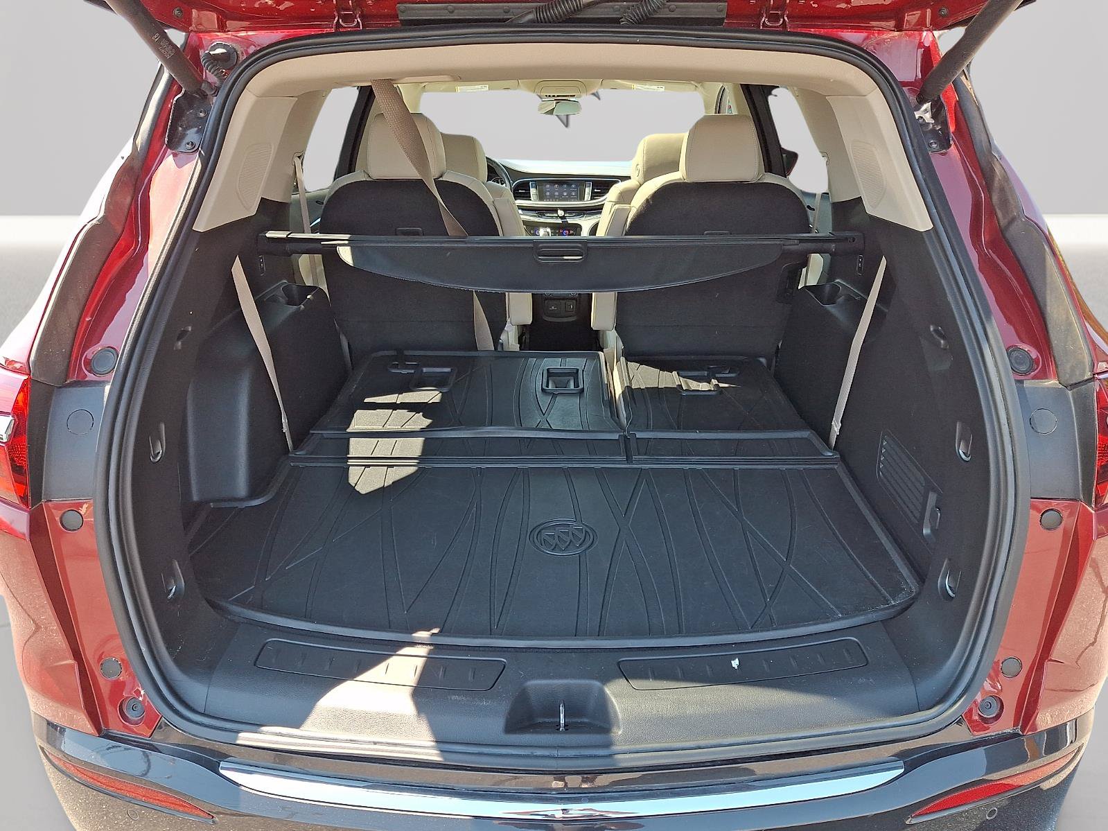 Used 2020 Buick Enclave Essence w/ Sound and Sites Package AWD/4WD image 15