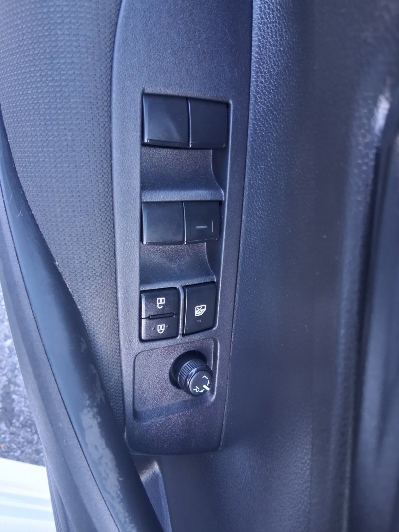 Used 2023 Toyota Corolla LE w/ LE Convenience Package FWD image 14