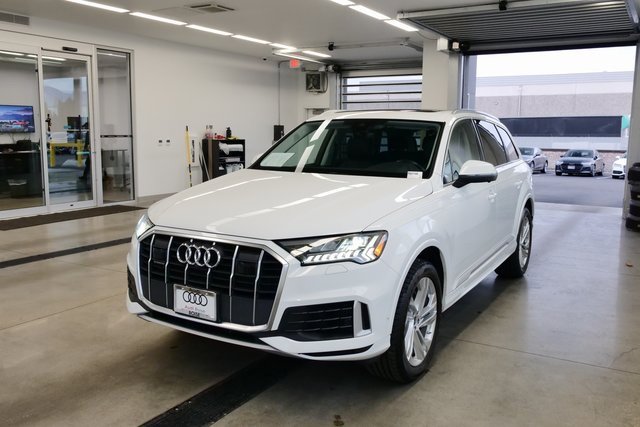 Used 2024 Audi Q7 3.0T Premium Plus image 3