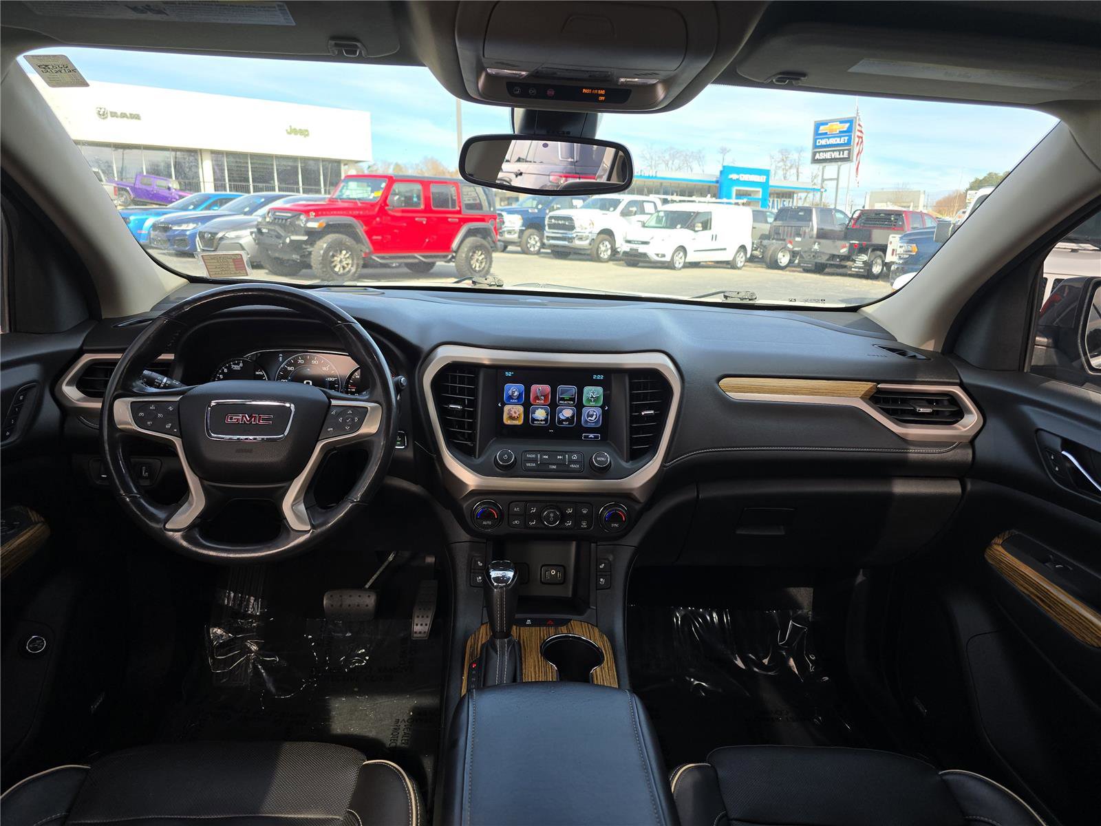 Used 2019 GMC Acadia Denali w/ Technology Package image 18