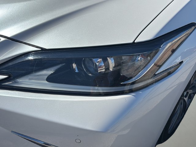 Used 2019 Lexus ES 350 w/ Premium Package FWD image 26
