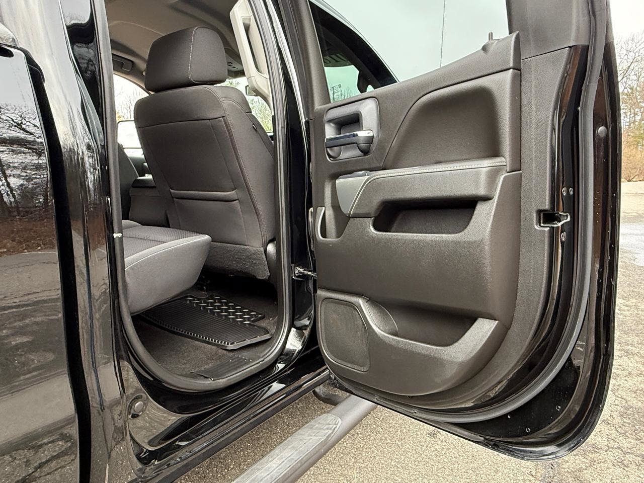 Used 2018 Chevrolet Silverado 2500 LT w/ LT Convenience Package image 22