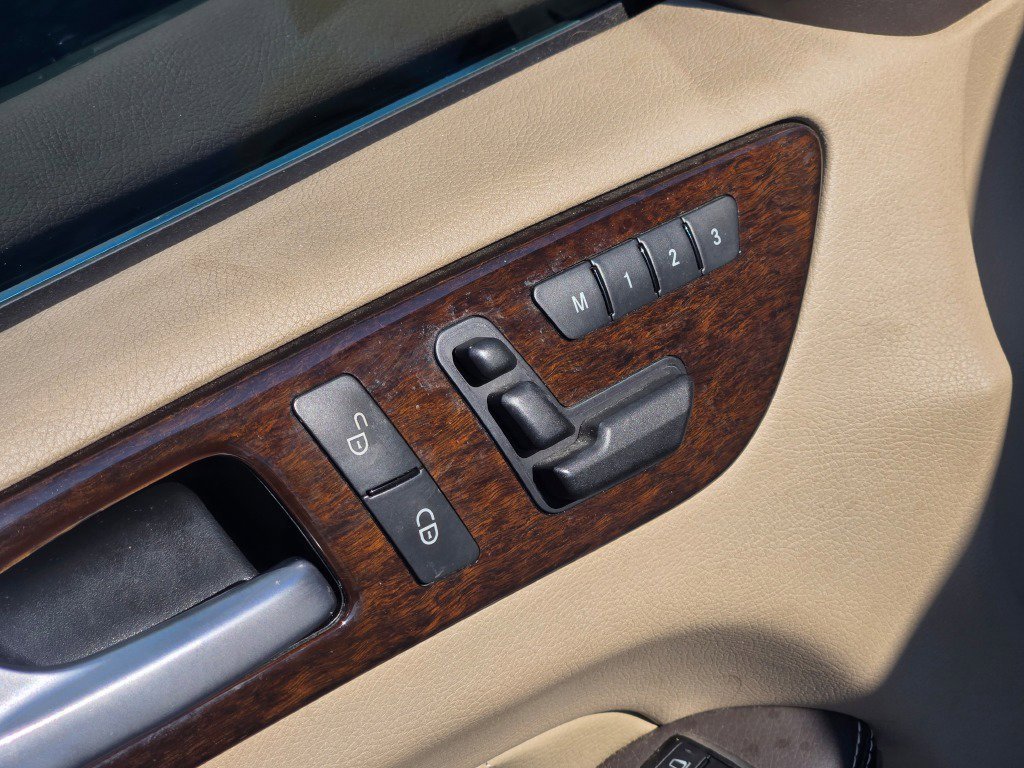 Used 2014 Mercedes-Benz GL 450 4MATIC image 19