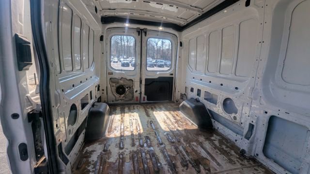 Used 2017 Ford Transit 250 Med Rf Cargo image 13