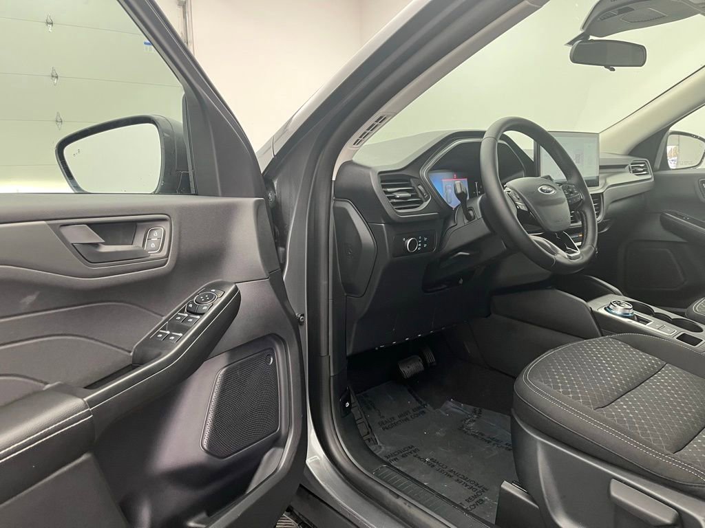 New 2026 Ford Escape Active w/ Tech Pack #1 image 16