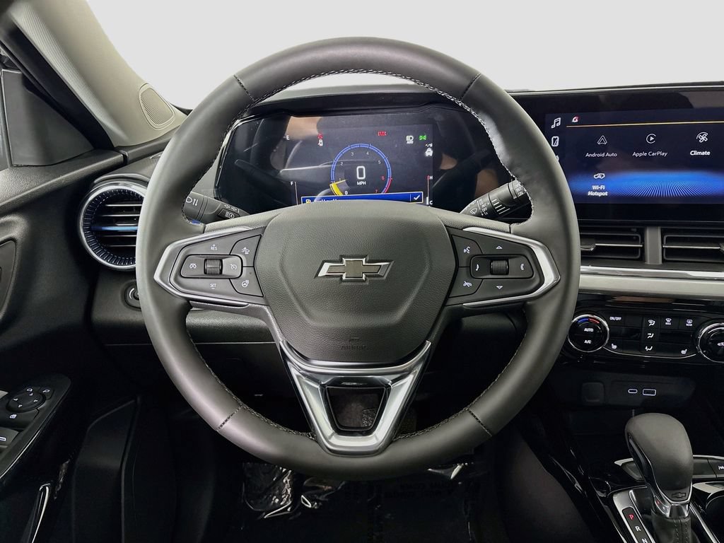 New 2026 Chevrolet Trax LT w/ Driver Confidence Package FWD image 11