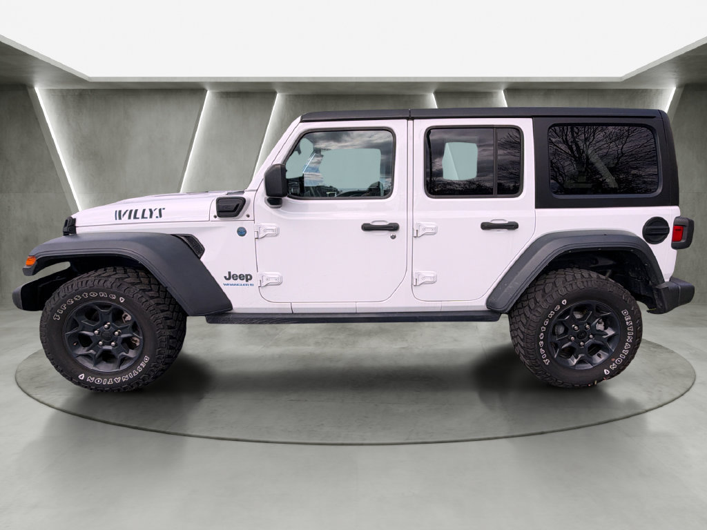 Used 2023 Jeep Wrangler Unlimited w/ Cold Weather Group AWD/4WD image 6
