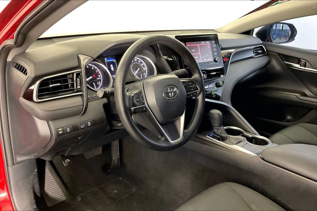 Used 2024 Toyota Camry LE FWD image 15